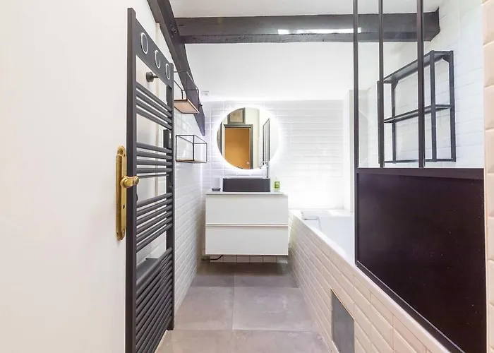 L'echappee Ducale アパート ディジョン